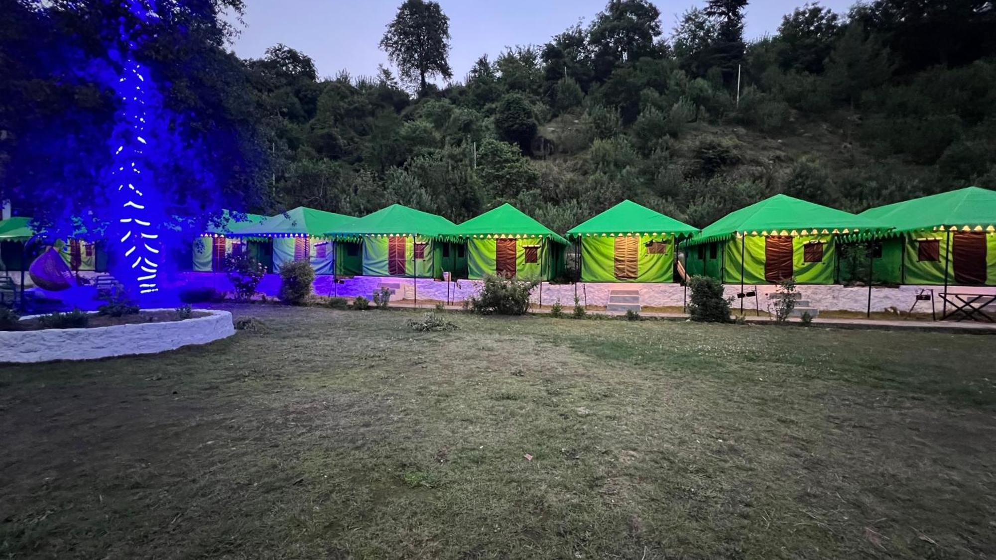 Himalayan Riverside Swiss Cottage Tents, Manali Exterior foto